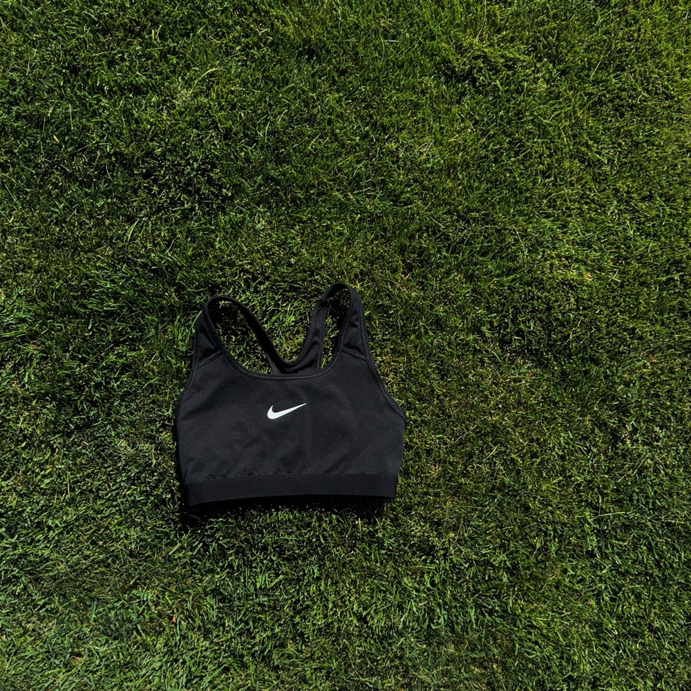 Black Nike sports bra S
